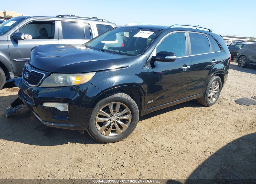 2011 KIA SORENTO SX V6 VIN: 5XYKWDA22BG143608