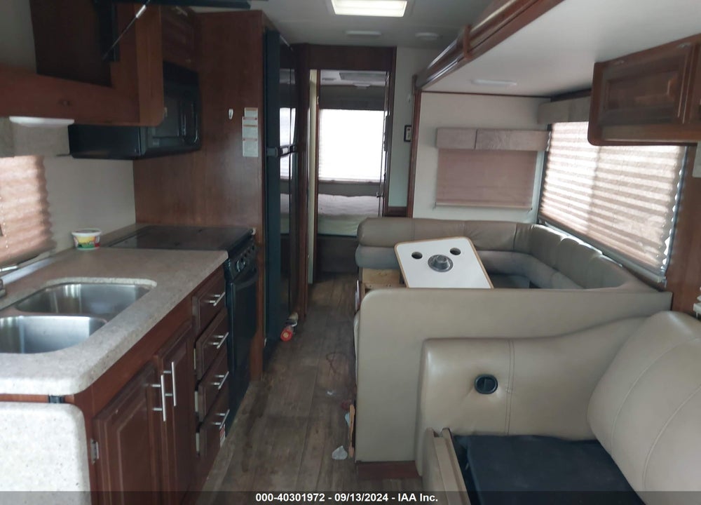 2018 FORD F53 VIN: 1F65F5DY7J0A02561