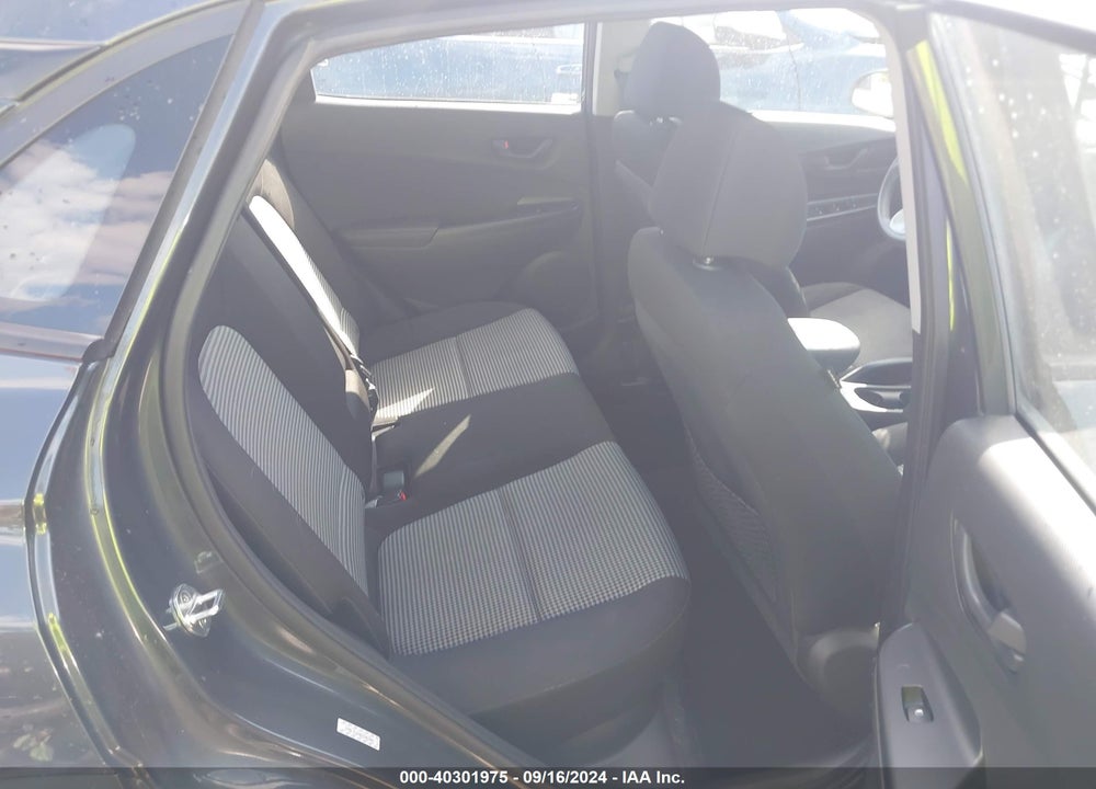 2019 HYUNDAI KONA SE VIN: KM8K1CAA0KU201001