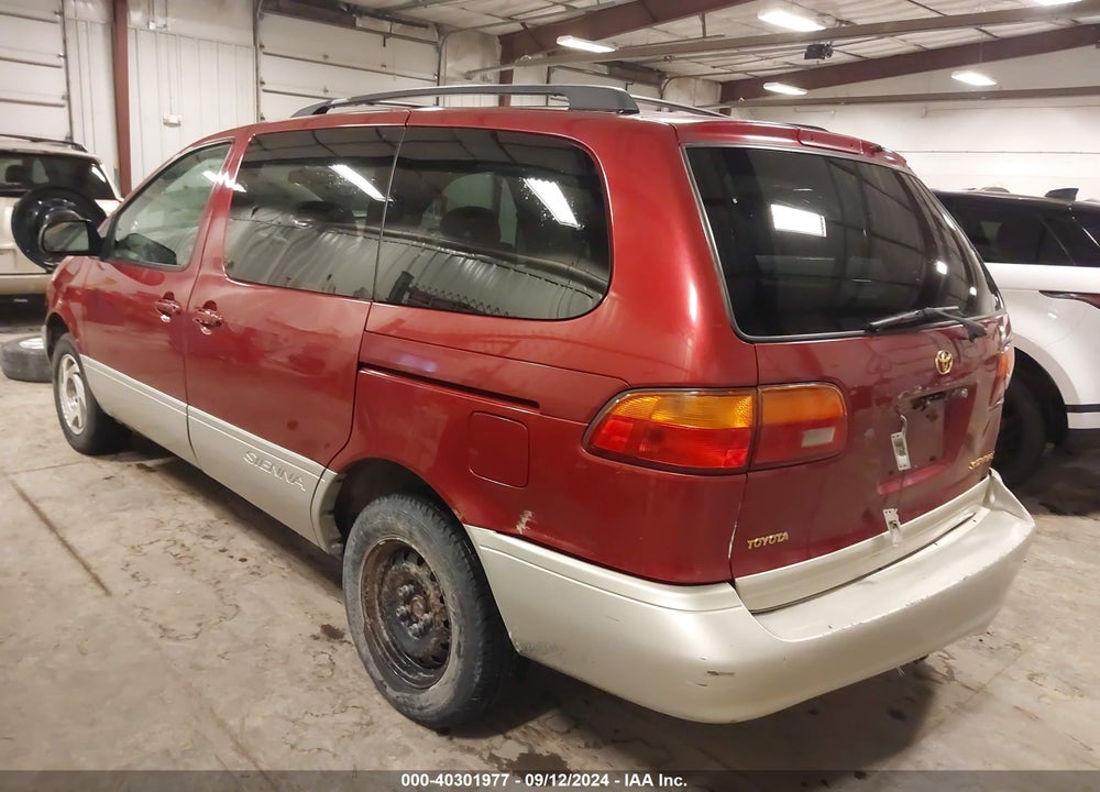 1999 TOYOTA SIENNA XLE VIN: 4T3ZF13C0XU106455
