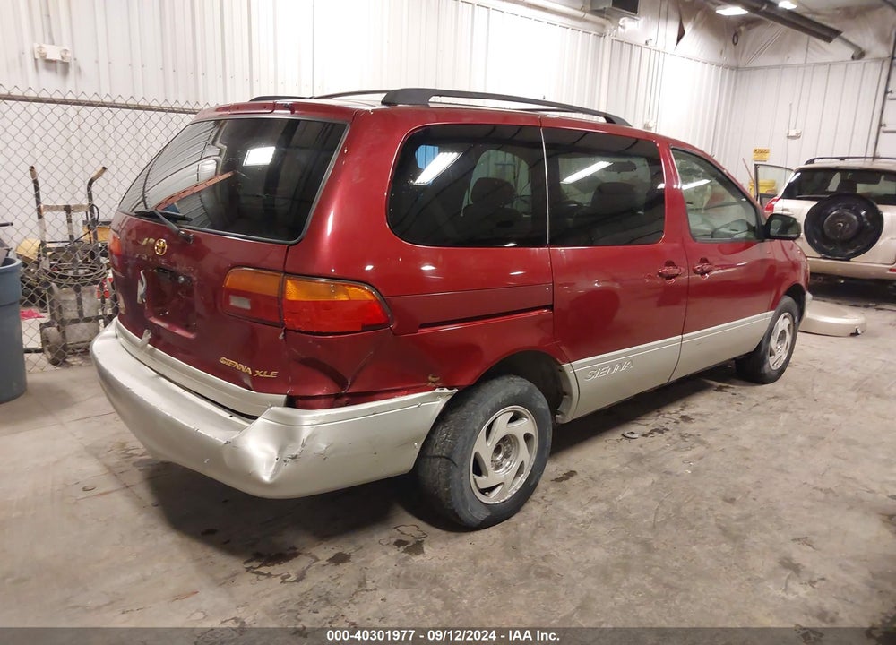 1999 TOYOTA SIENNA XLE VIN: 4T3ZF13C0XU106455