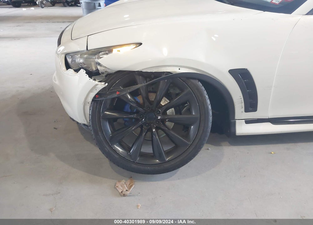 2016 INFINITI QX70 VIN: JN8CS1MW5GM751789