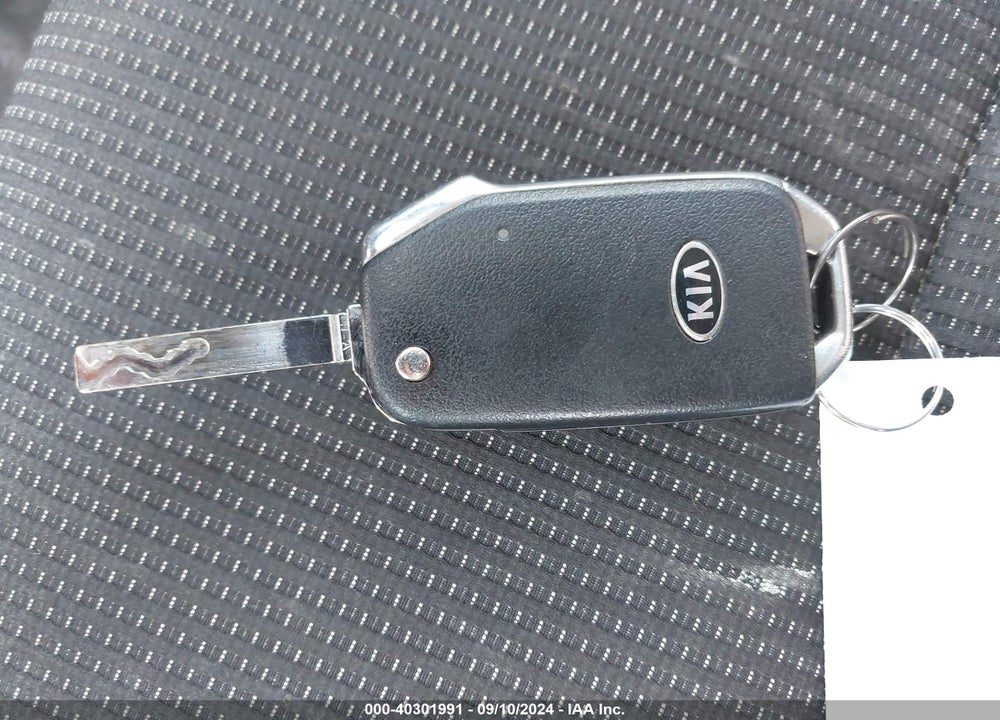 2019 KIA FORTE LXS VIN: 3KPF24AD7KE009852