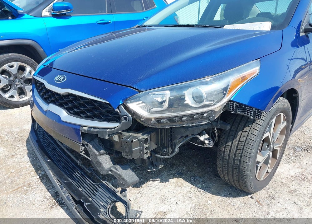2019 KIA FORTE LXS VIN: 3KPF24AD7KE009852