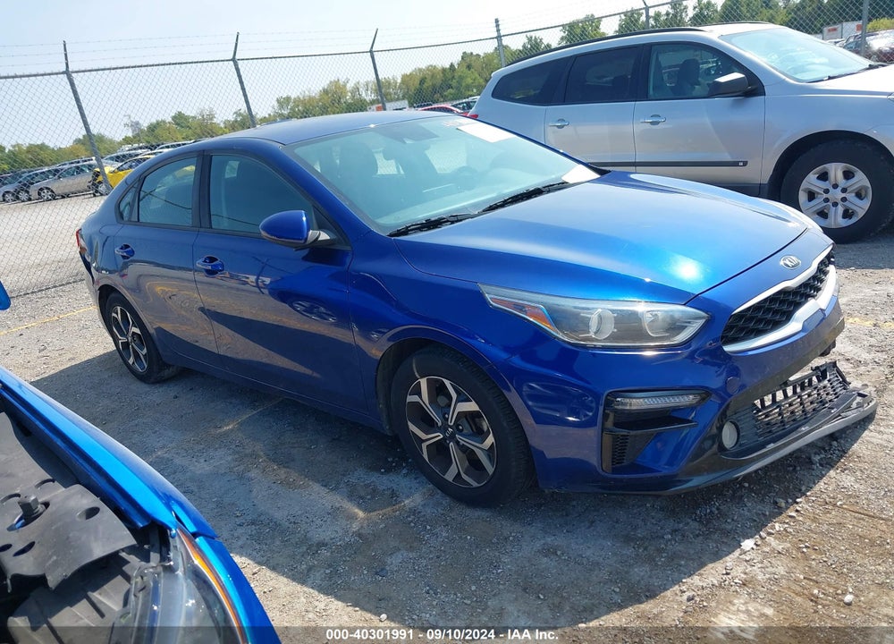 2019 KIA FORTE LXS VIN: 3KPF24AD7KE009852