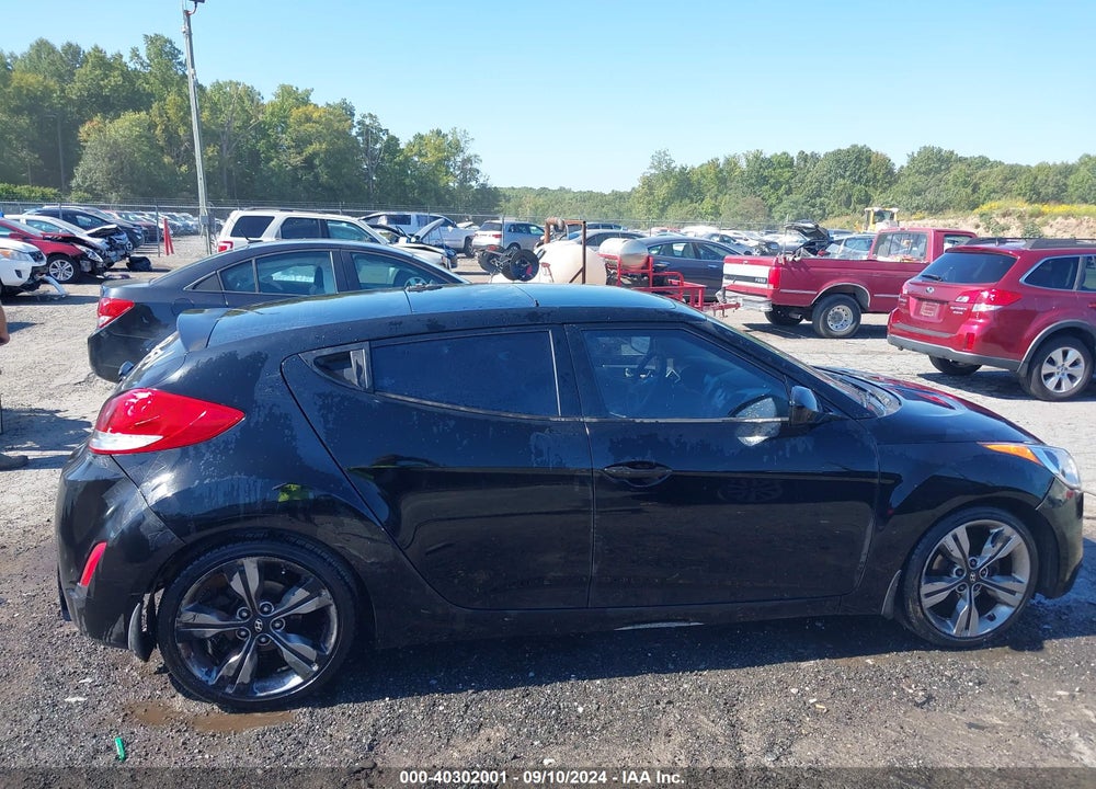 2013 HYUNDAI VELOSTER BASE W/GRAY VIN: KMHTC6AD6DU119416