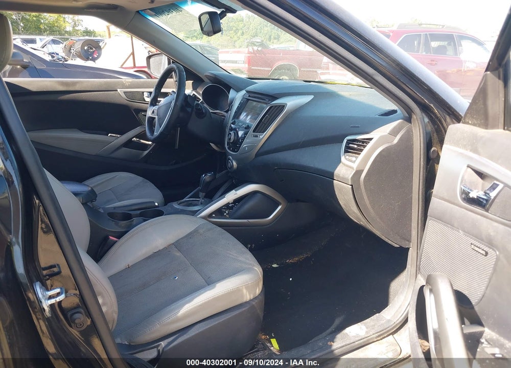2013 HYUNDAI VELOSTER BASE W/GRAY VIN: KMHTC6AD6DU119416