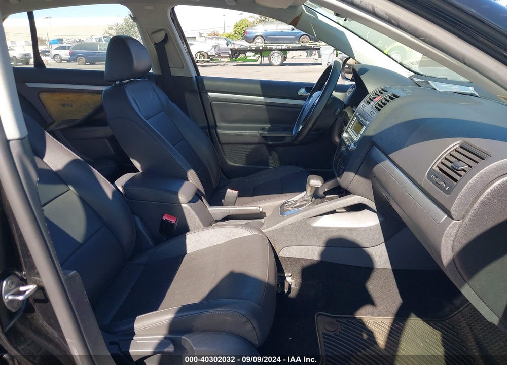 2008 VOLKSWAGEN JETTA SE VIN: 3VWRM71K98M171128