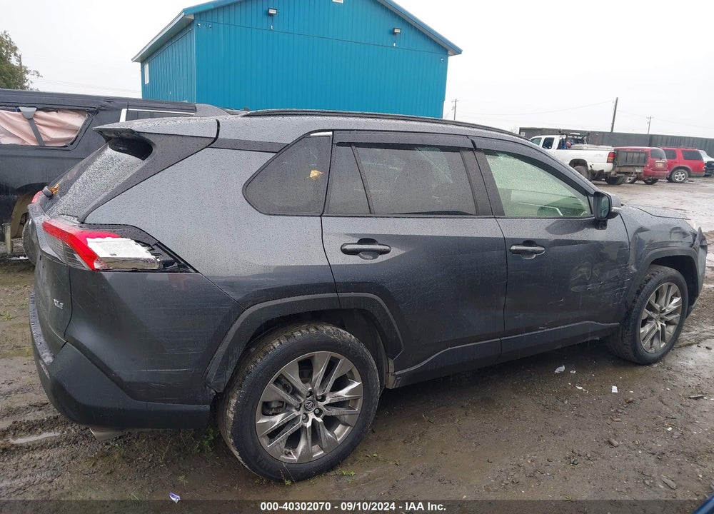 2019 TOYOTA RAV4 VIN: JTMC1RFV7KD014572