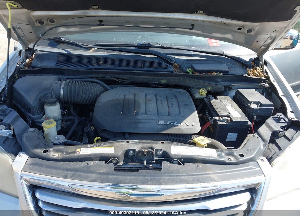 2011 CHRYSLER TOWN & COUNTRY TOURING-L VIN: 2A4RR8DG2BR649529