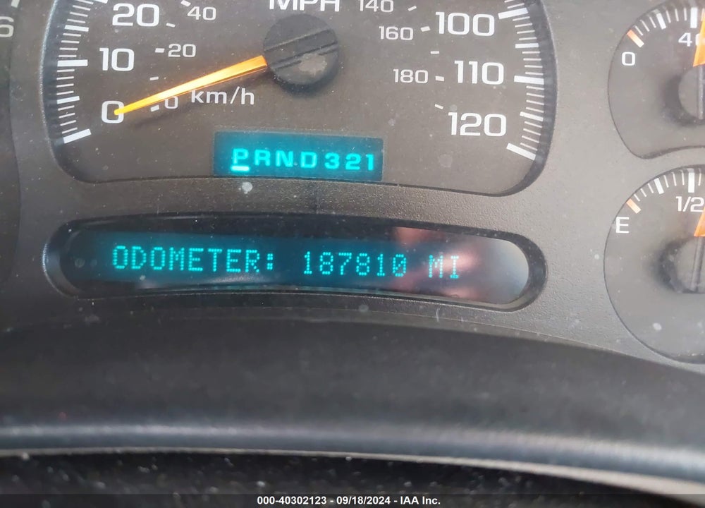 2004 CHEVROLET SILVERADO 1500 LS VIN: 2GCEK13TX41387811
