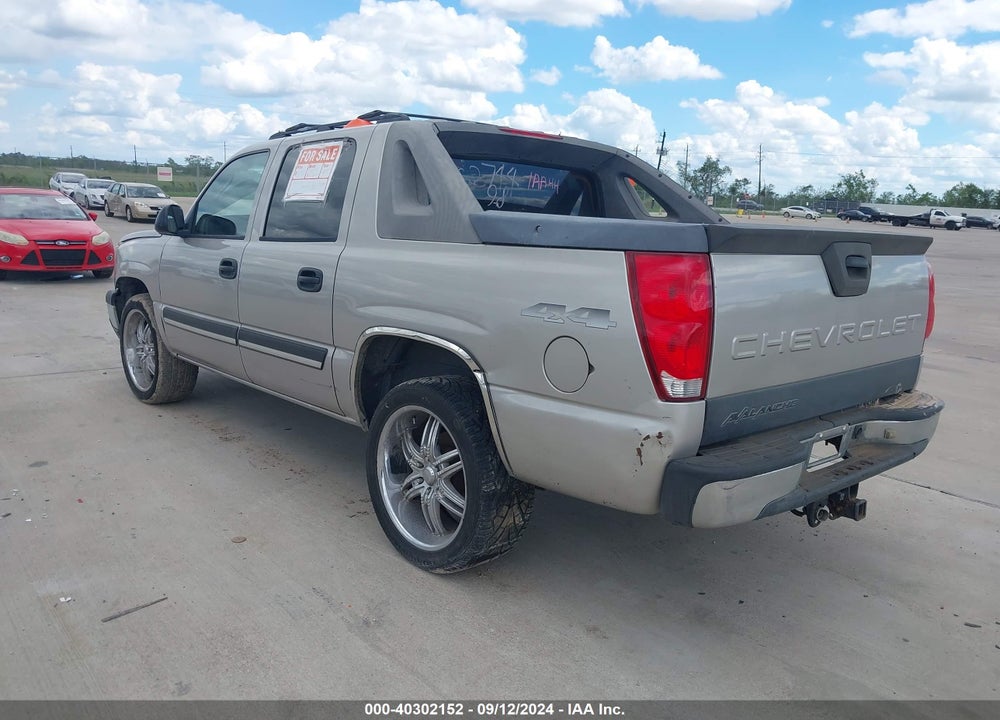 2005 CHEVROLET AVALANCHE 1500 LS VIN: 3GNEK12Z75G274498