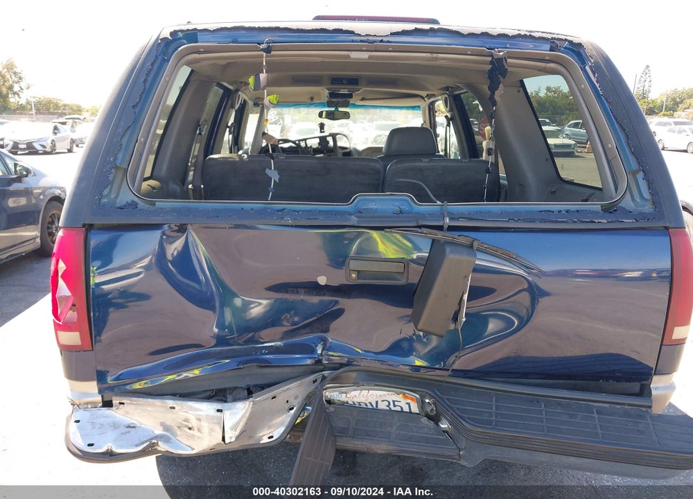 1999 CHEVROLET TAHOE LS VIN: 1GNEC13R9XJ529391