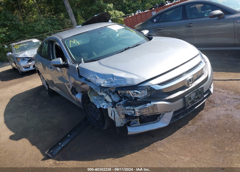 2018 HONDA CIVIC LX VIN: 2HGFC2F55JH517471