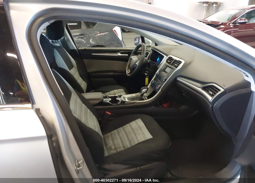 2016 FORD FUSION S VIN: 3FA6P0G75GR116397
