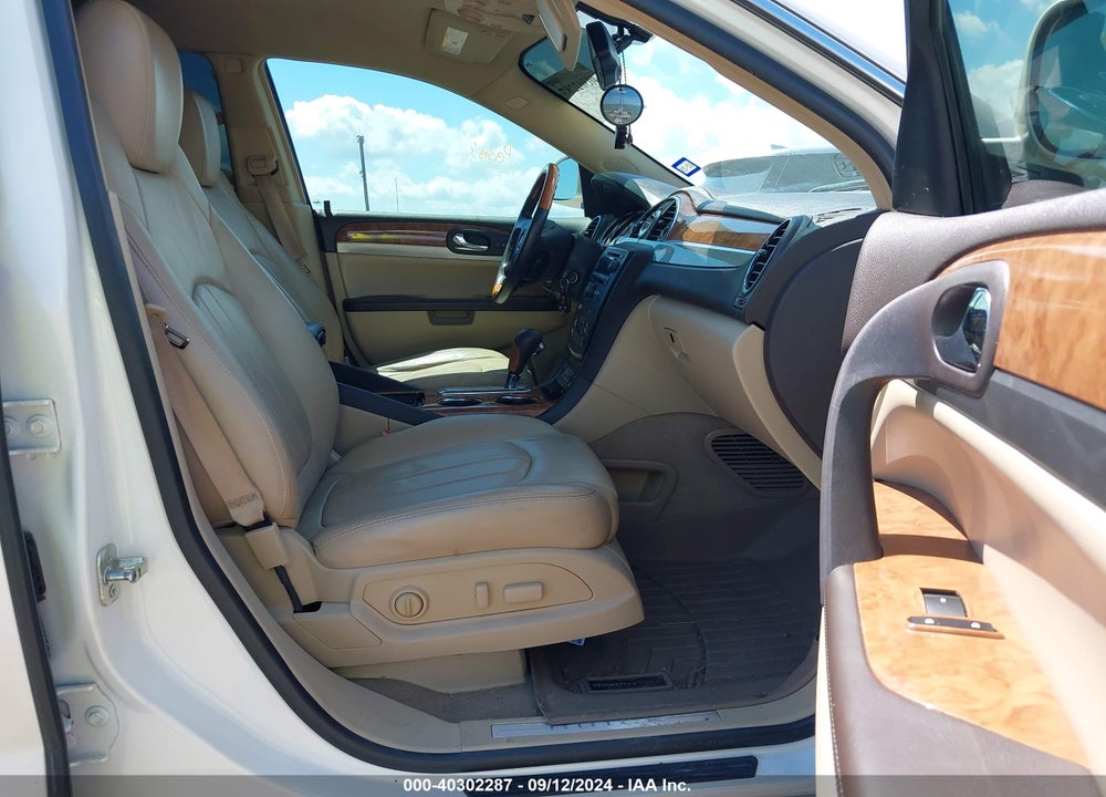 2010 BUICK ENCLAVE 1XL VIN: 5GALRBED8AJ137257