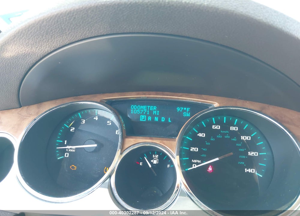 2010 BUICK ENCLAVE 1XL VIN: 5GALRBED8AJ137257