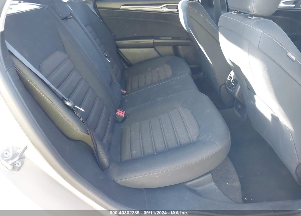 2018 FORD FUSION SE VIN: 3FA6P0HDXJR148211