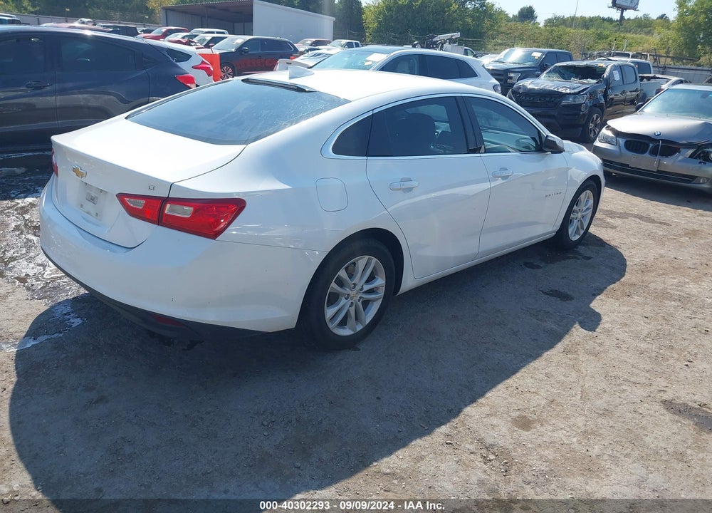 2018 CHEVROLET MALIBU LT VIN: 1G1ZD5ST4JF232091