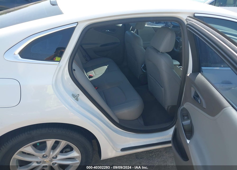 2018 CHEVROLET MALIBU LT VIN: 1G1ZD5ST4JF232091