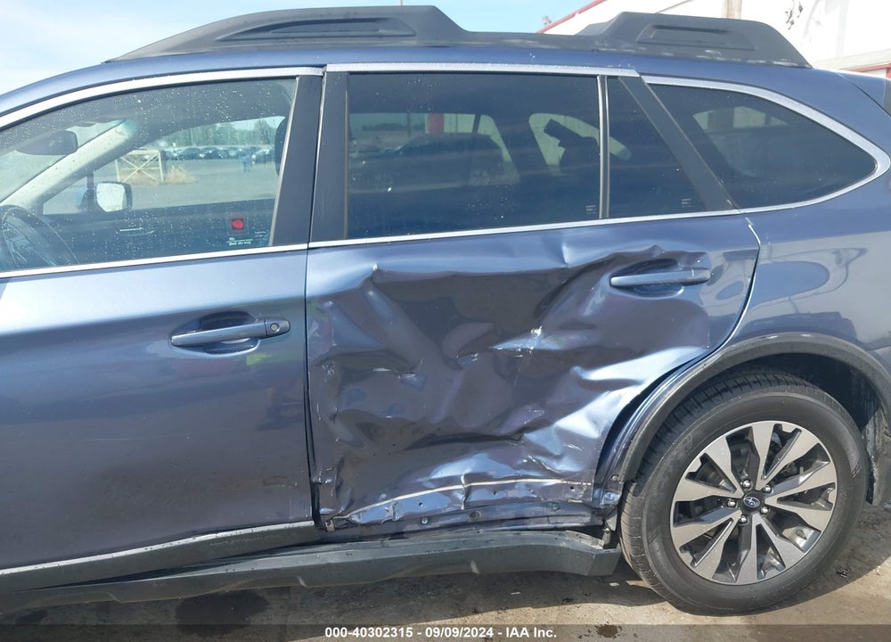 2016 SUBARU OUTBACK 2.5I LIMITED VIN: 4S4BSANC9G3303701