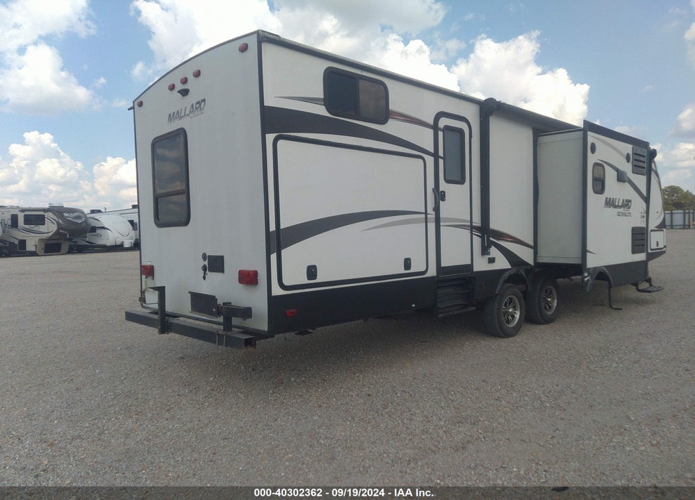 2018 HEARTLAND MALLARD  M33 VIN: 5SFNB3722JE357691