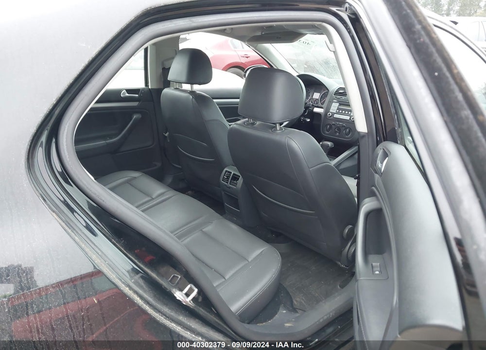 2007 VOLKSWAGEN JETTA VIN: 3VWEF71KX7M192433