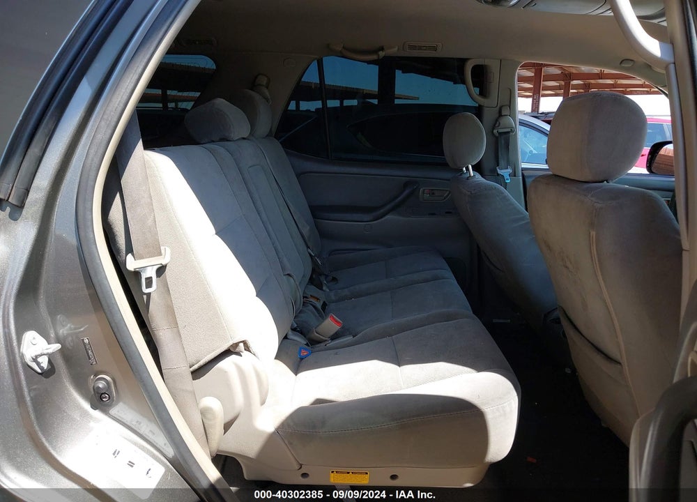 2005 TOYOTA SEQUOIA SR5 V8 VIN: 5TDZT34AX5S247016