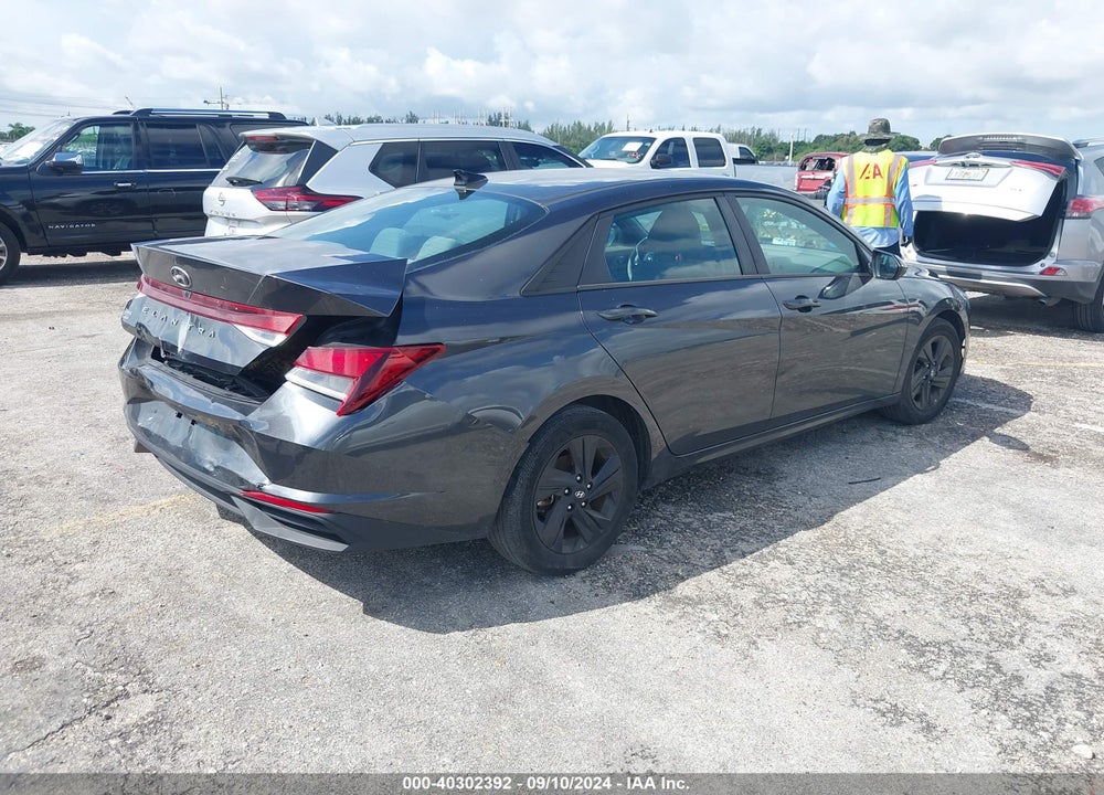 2022 HYUNDAI ELANTRA SEL VIN: 5NPLM4AG7NH064292