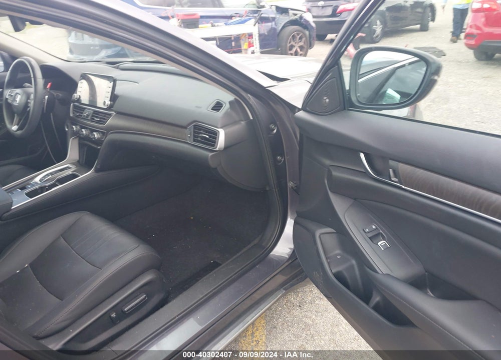 2022 HONDA ACCORD HYBRID TOURING VIN: 1HGCV3F91NA031010