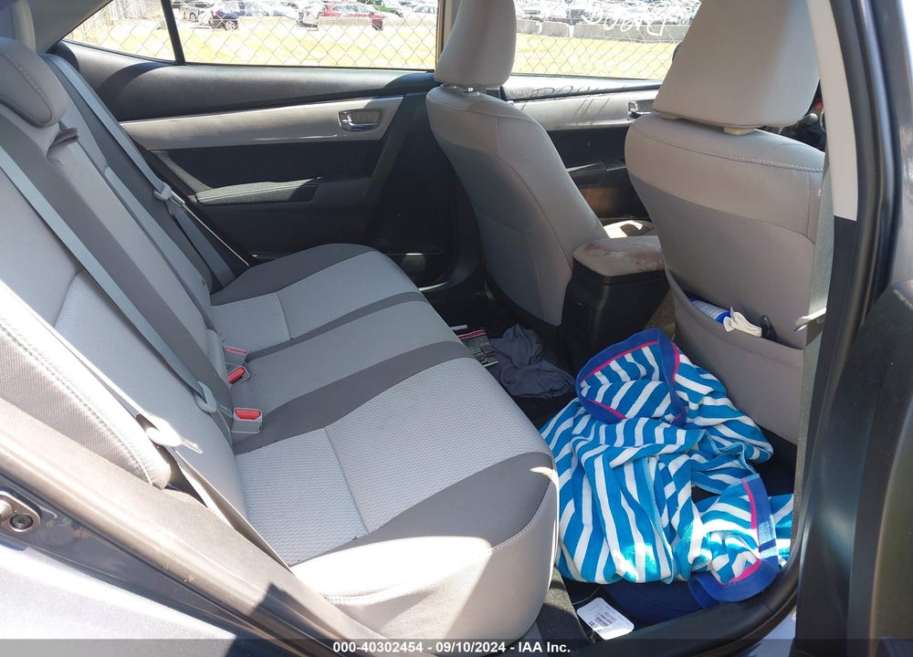 2017 TOYOTA COROLLA LE VIN: 5YFBURHE2HP705112
