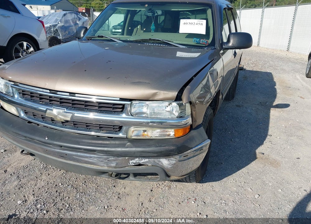2004 CHEVROLET TAHOE LS VIN: 1GNEK13Z44J277175