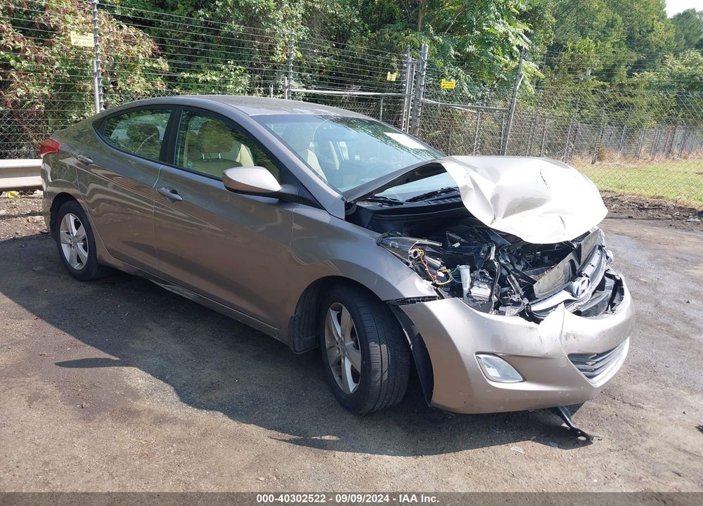 2013 HYUNDAI ELANTRA GLS VIN: 5NPDH4AE5DH258020