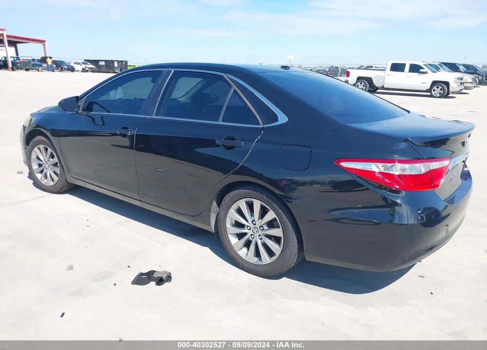 2015 TOYOTA CAMRY HYBRID XLE VIN: 4T1BD1FK2FU163239