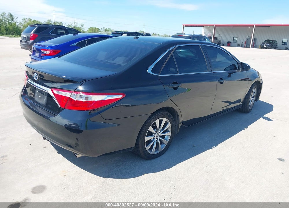 2015 TOYOTA CAMRY HYBRID XLE VIN: 4T1BD1FK2FU163239