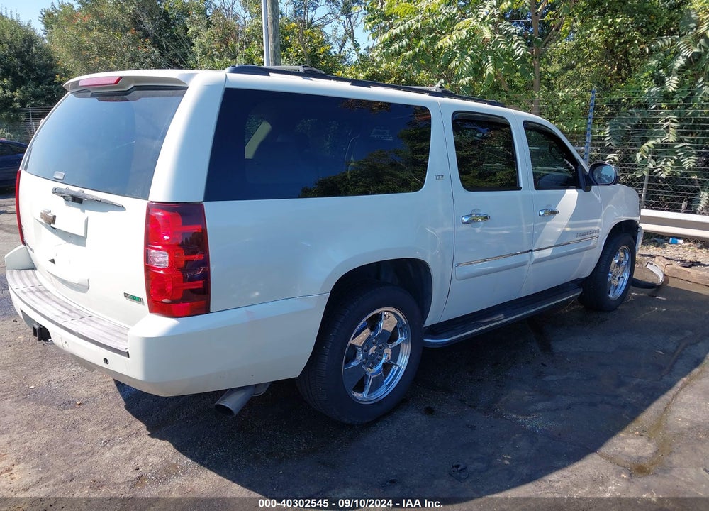 2008 CHEVROLET SUBURBAN 1500 LTZ VIN: 1GNFK163X8R269455