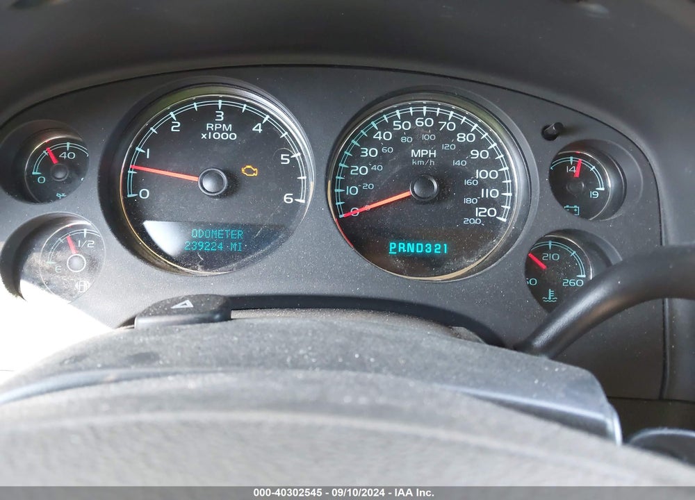 2008 CHEVROLET SUBURBAN 1500 LTZ VIN: 1GNFK163X8R269455