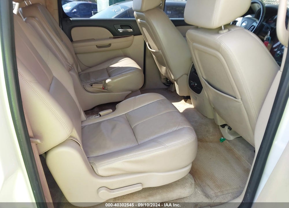 2008 CHEVROLET SUBURBAN 1500 LTZ VIN: 1GNFK163X8R269455