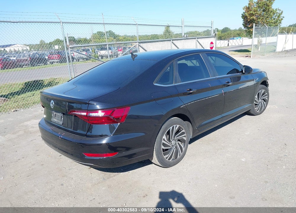 2020 VOLKSWAGEN JETTA 1.4T SEL VIN: 3VWE57BUXLM085993