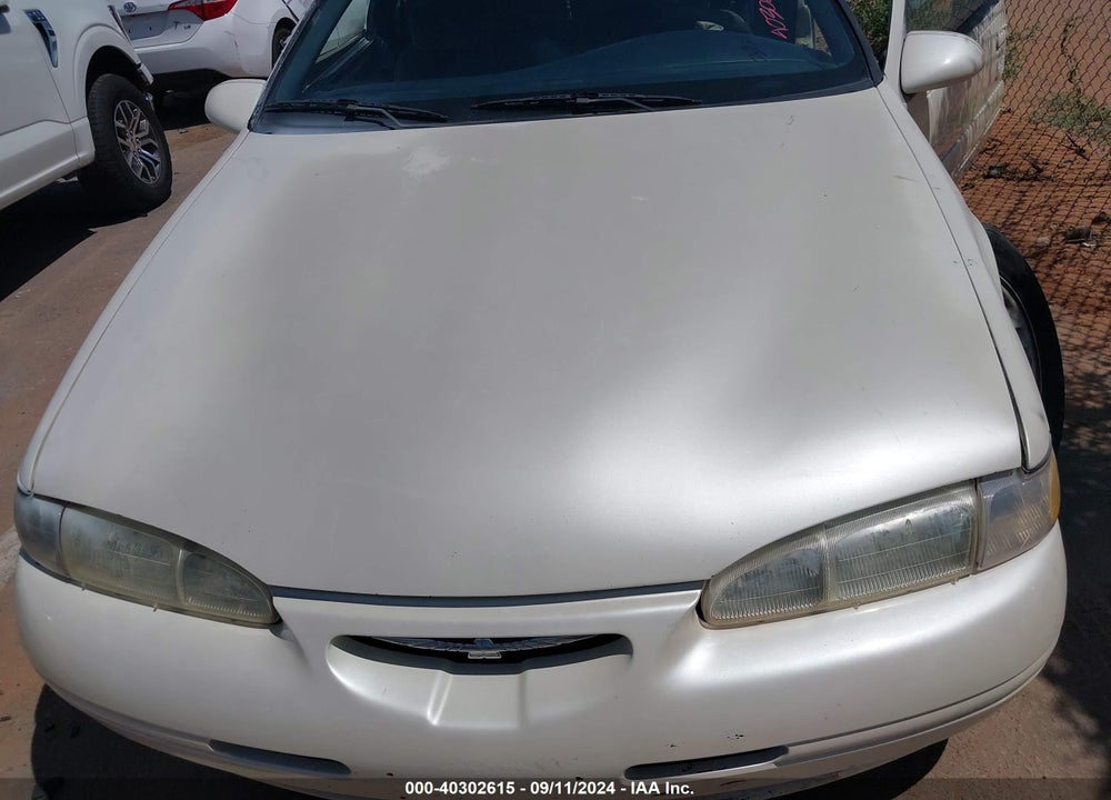 1996 FORD THUNDERBIRD LX VIN: 1FALP62W8TH144999
