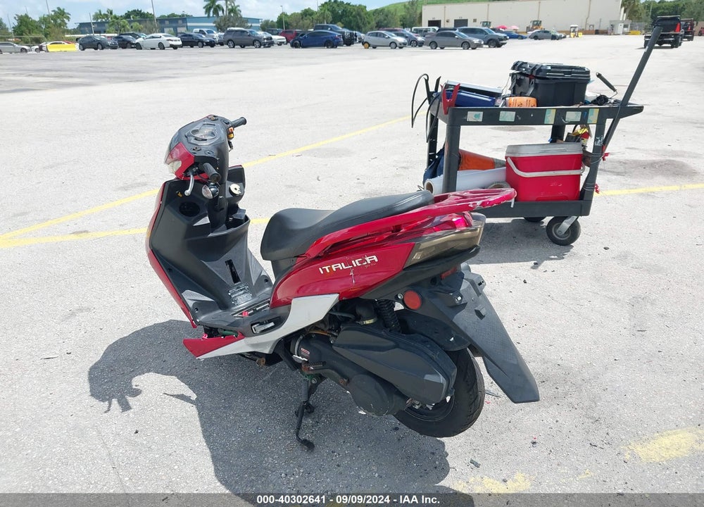 2022 SCOOTER 50CC VIN: LL0TCKPF3NG001576