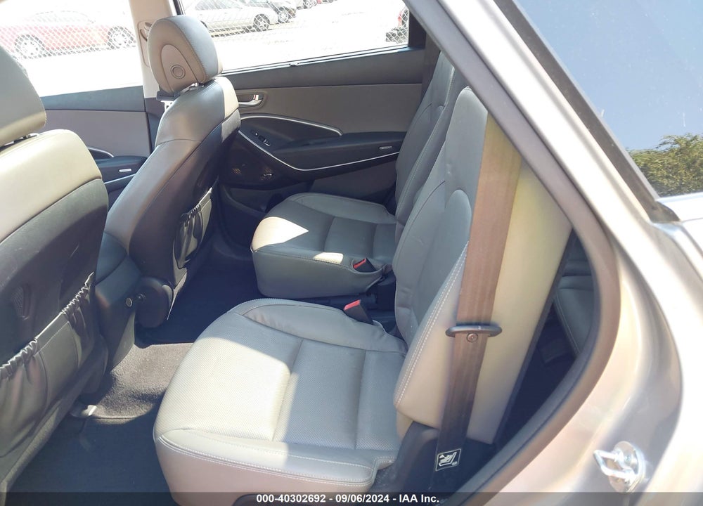 2016 HYUNDAI SANTA FE LIMITED VIN: KM8SR4HF0GU145567