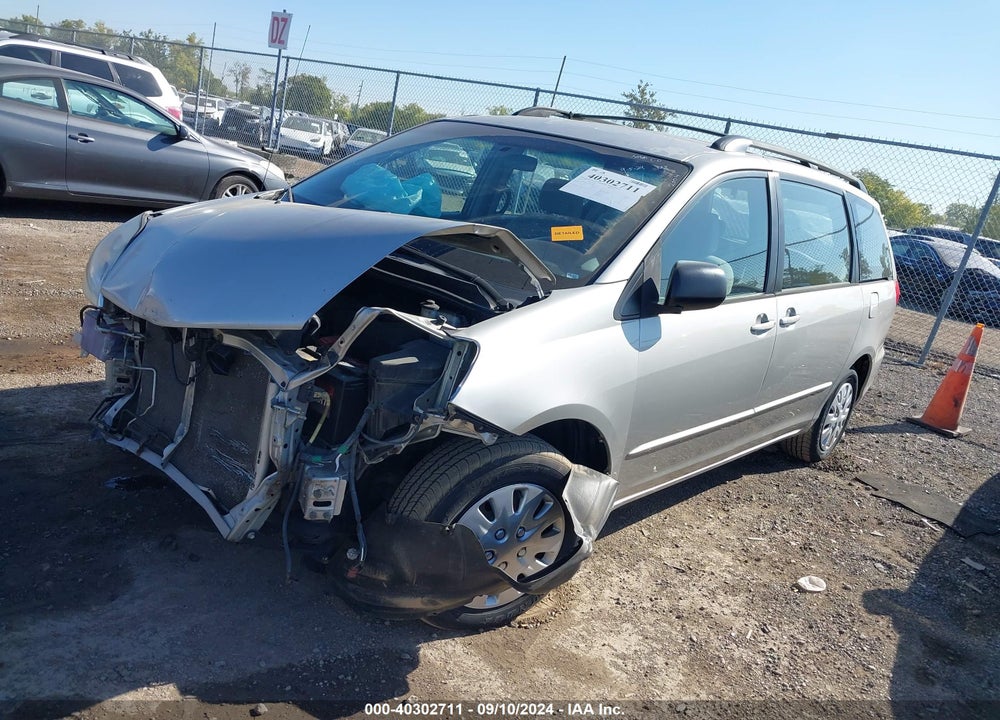 2004 TOYOTA SIENNA CE VIN: 5TDZA23C44S022608
