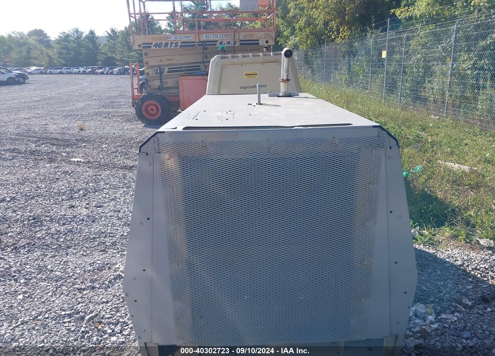 2007 INGERSOLL-RAND P185WIR VIN: 384180UCR820
