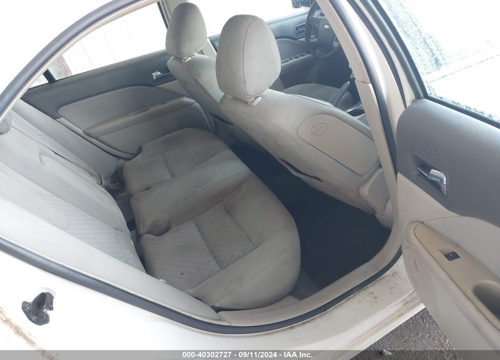 2010 FORD FUSION SE VIN: 3FAHP0HA0AR237736
