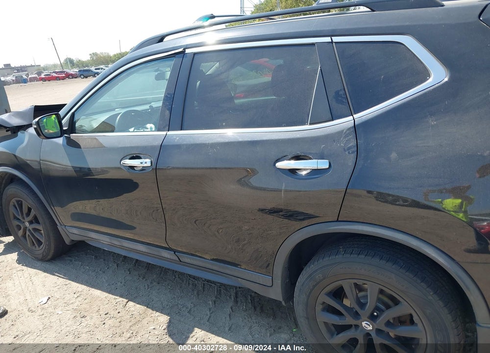 2017 NISSAN ROGUE SV VIN: 5N1AT2MV2HC822835