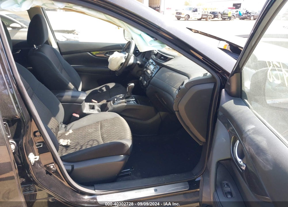 2017 NISSAN ROGUE SV VIN: 5N1AT2MV2HC822835