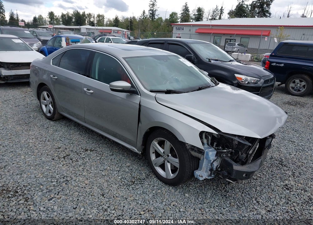 2013 VOLKSWAGEN PASSAT 2.5L SE VIN: 1VWBP7A30DC001303