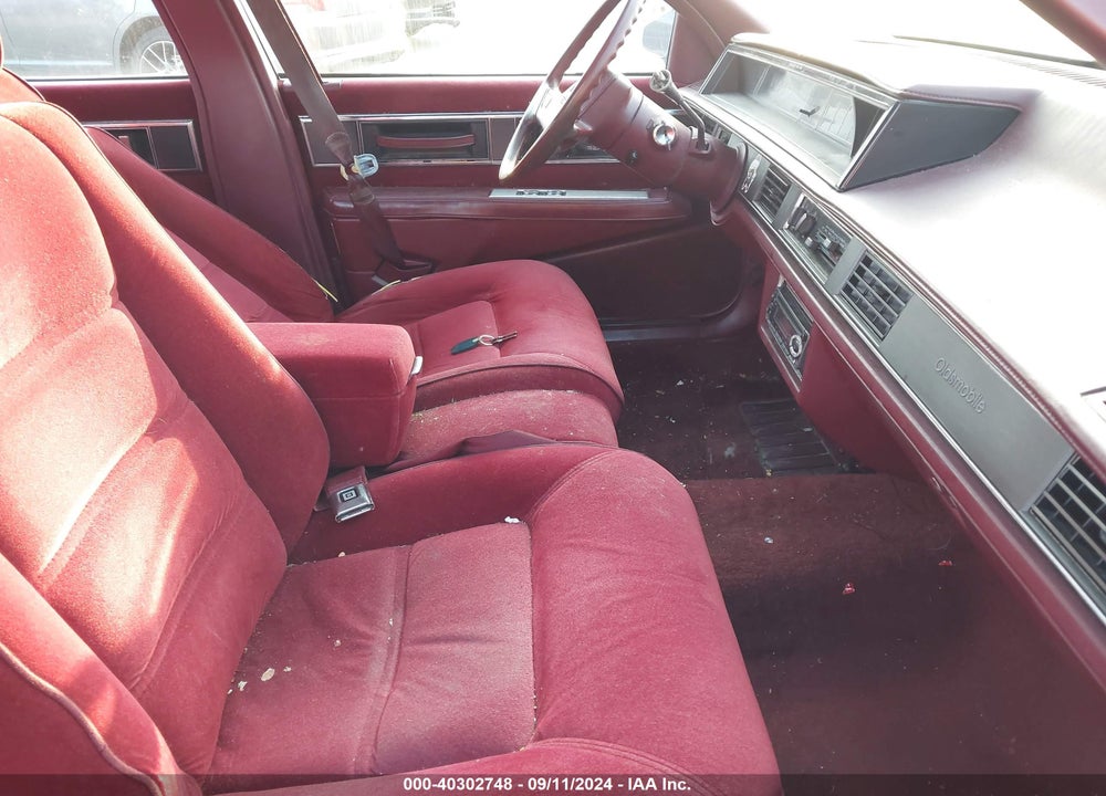 1991 OLDSMOBILE 88 ROYALE BROUGHAM VIN: 1G3HY54C0M1804215