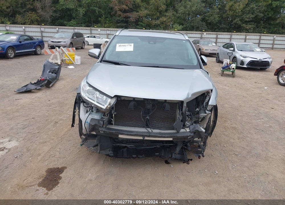 2019 TOYOTA HIGHLANDER XLE VIN: 5TDJZRFH1KS730009